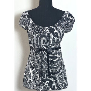 Women’s Top By Agenda Black & White Cottage Core Top Size (M)‎